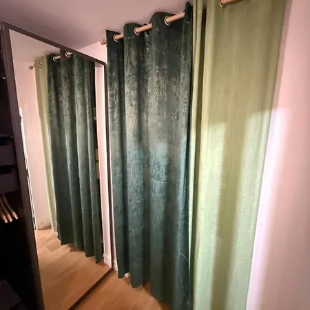 Premium And Luxury Parisian Experience *