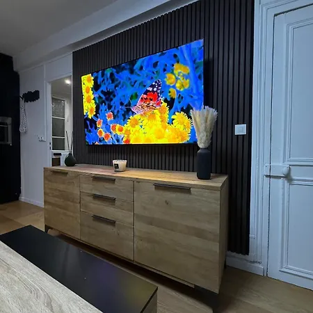 Premium And Luxury Parisian Experience